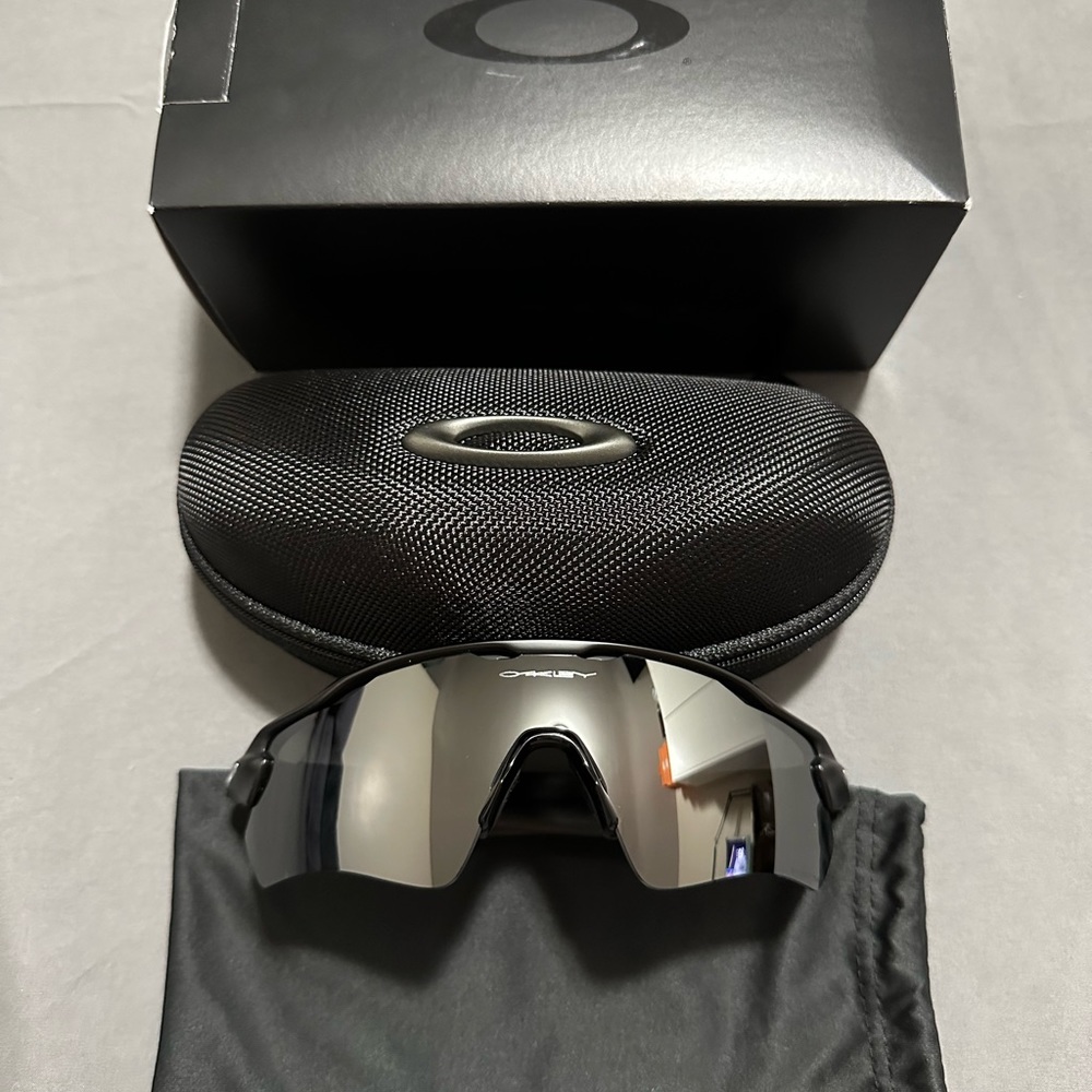 OAKLEY radar ev sunglasses